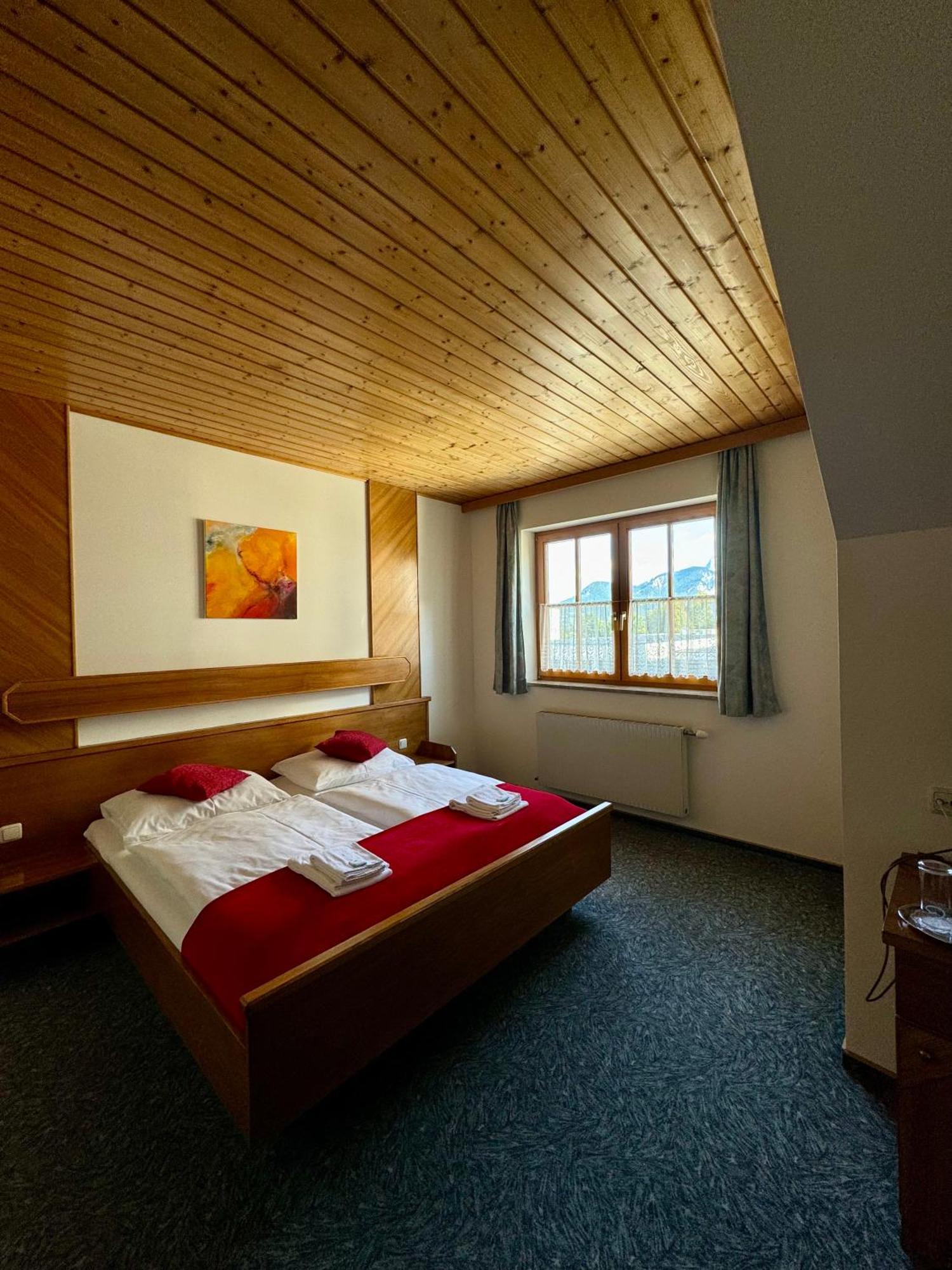 Hotel Die Traube Admont Exterior photo